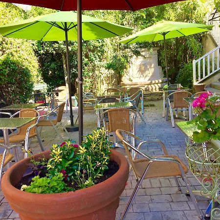 Hostellerie Du Prieure Saint-Prix  Exterior foto