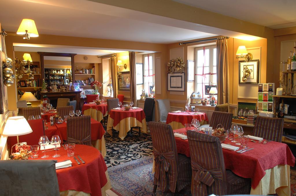 Hostellerie Du Prieure Saint-Prix  Exterior foto